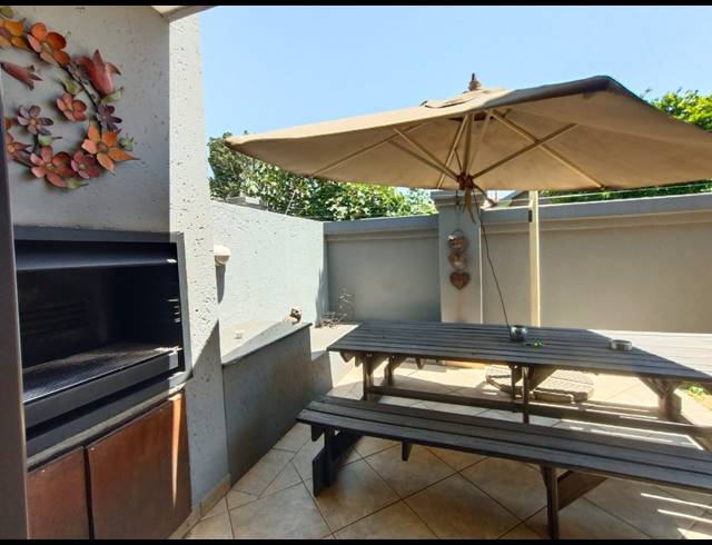 4 BEDROOM TOWNHOUSE FOR SALE IN VANDERBIJLPARK SE 2